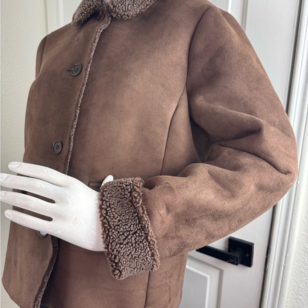 LANDS' END BROWN BUTTON FAUX FUR JACKET SIZE M. - Picture 5 of 16